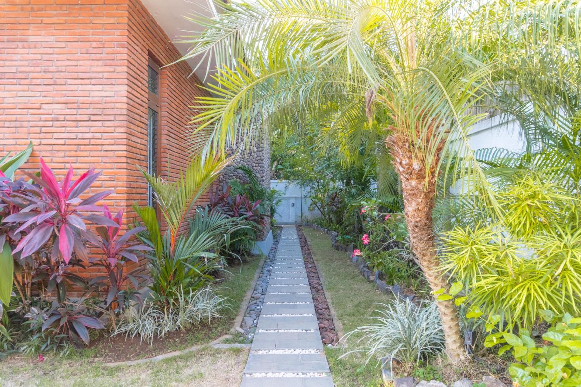 Dani Private Villa - 2Br Private Pool Villa In Tejakula North Bali Gretek Buitenkant foto